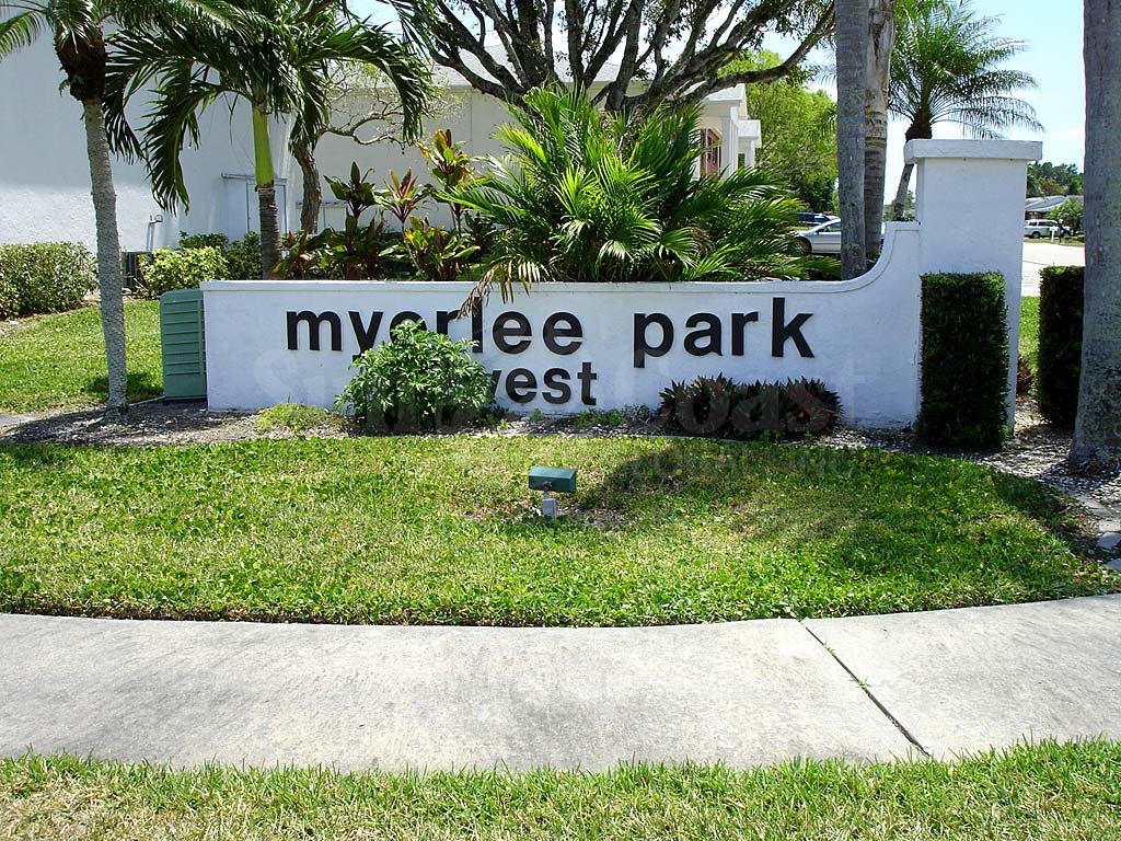 Myerlee Park West Signage
